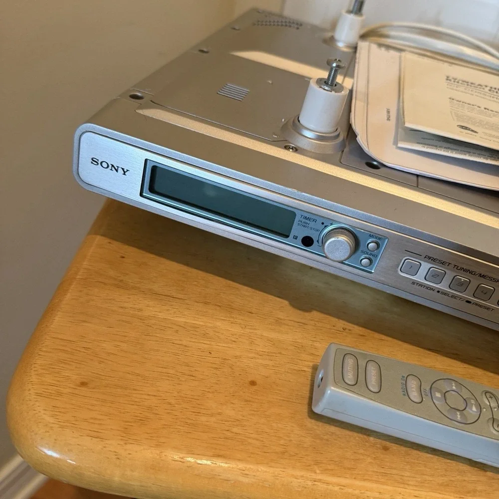 Sony ICF-CD553RM Under Cabinet Kitchen CD Clock Radio Works Legs Manual Remote
